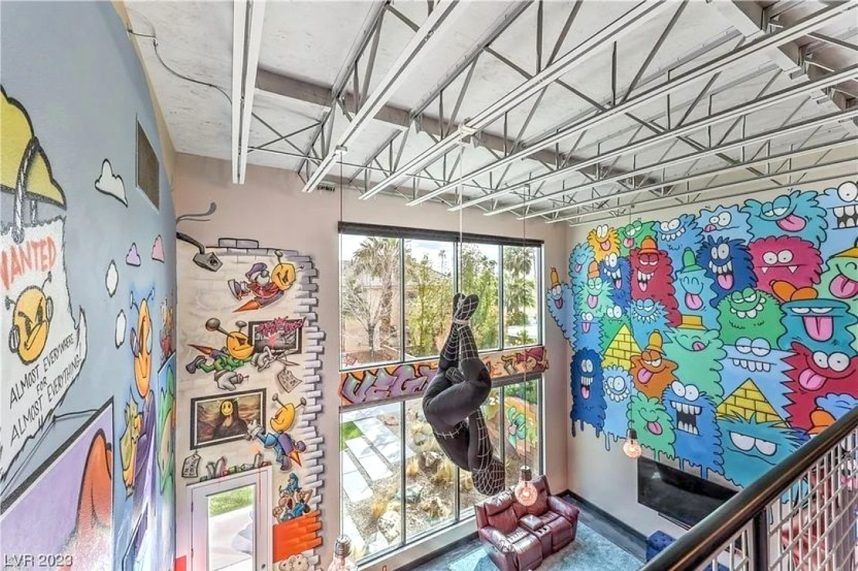 Insane Graffiti Art Loft Hides in Las Vegas Suburb