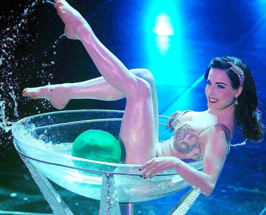 Did Burlesque Just Replace the Las Vegas Showgirl Show?